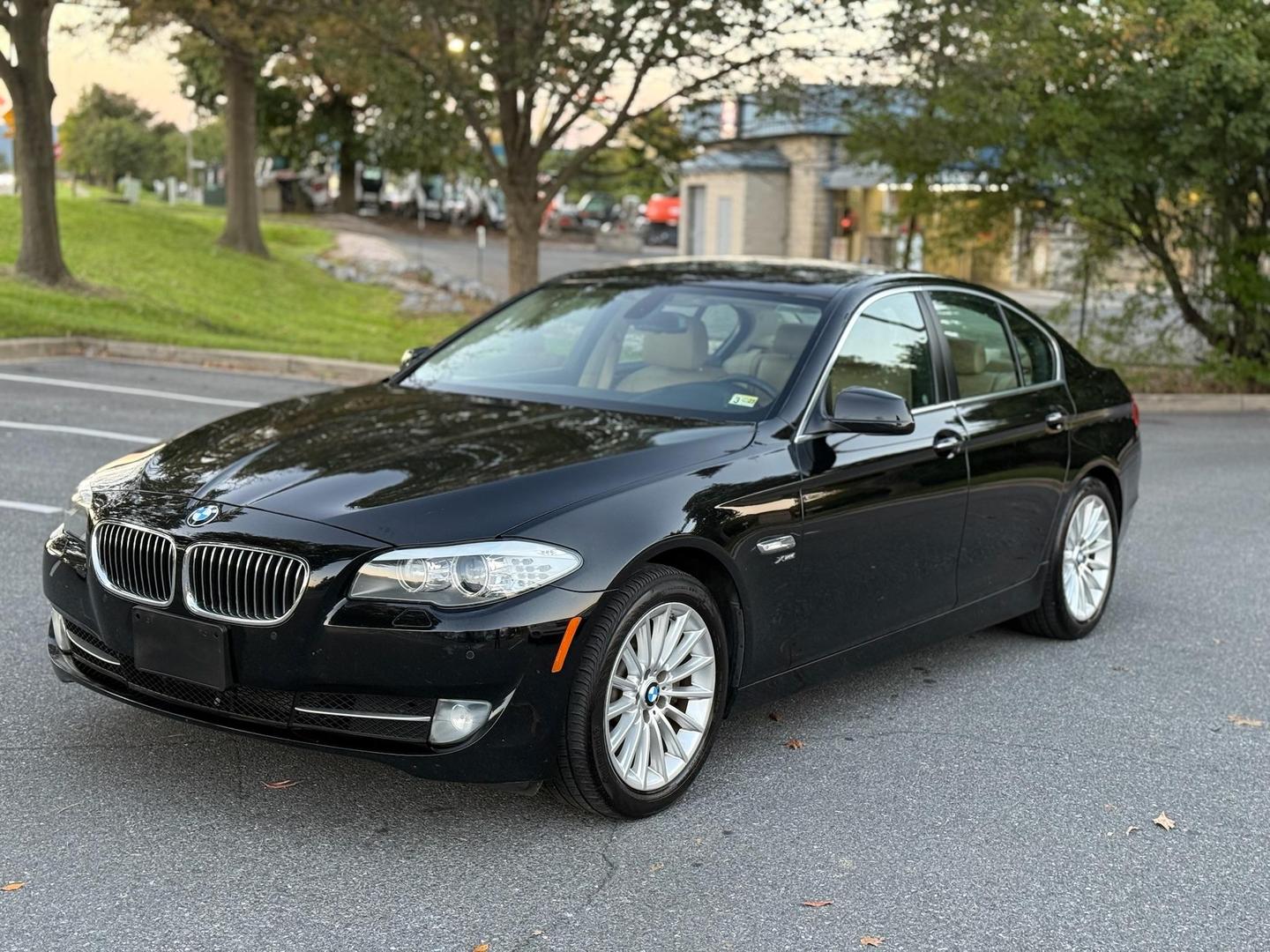 2012 BMW 5 Series 535i photo 18