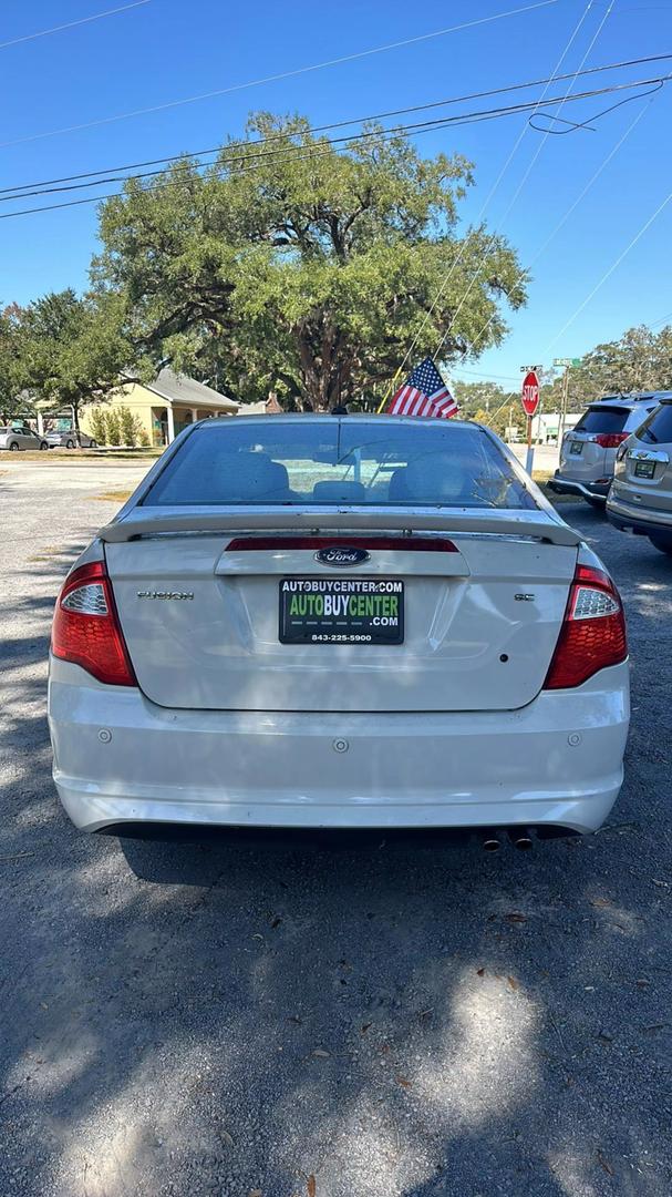 2011 Ford Fusion SE photo 8