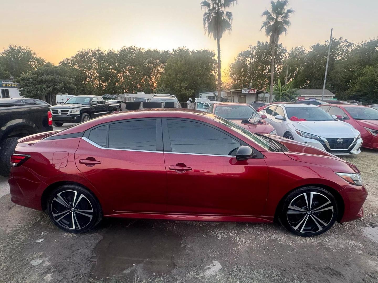 2021 Nissan Sentra SR photo 8