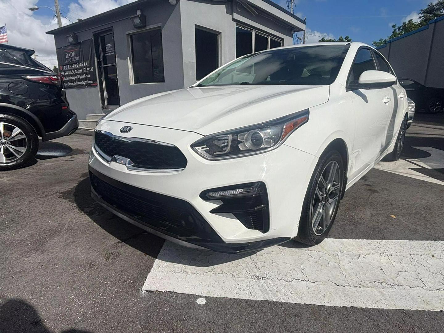 2019 Kia FORTE S photo 3