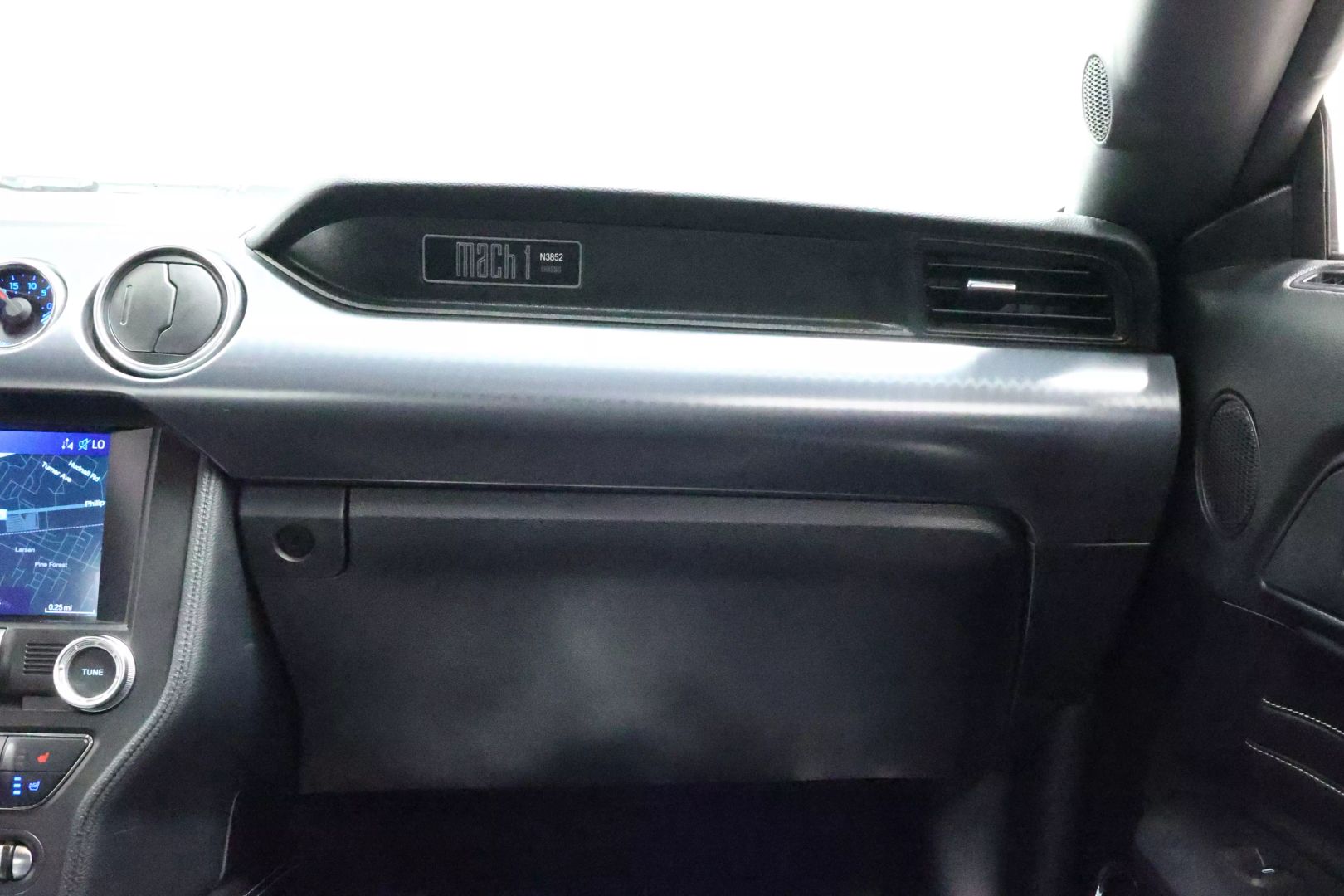 2022 Ford Mustang - Image 76