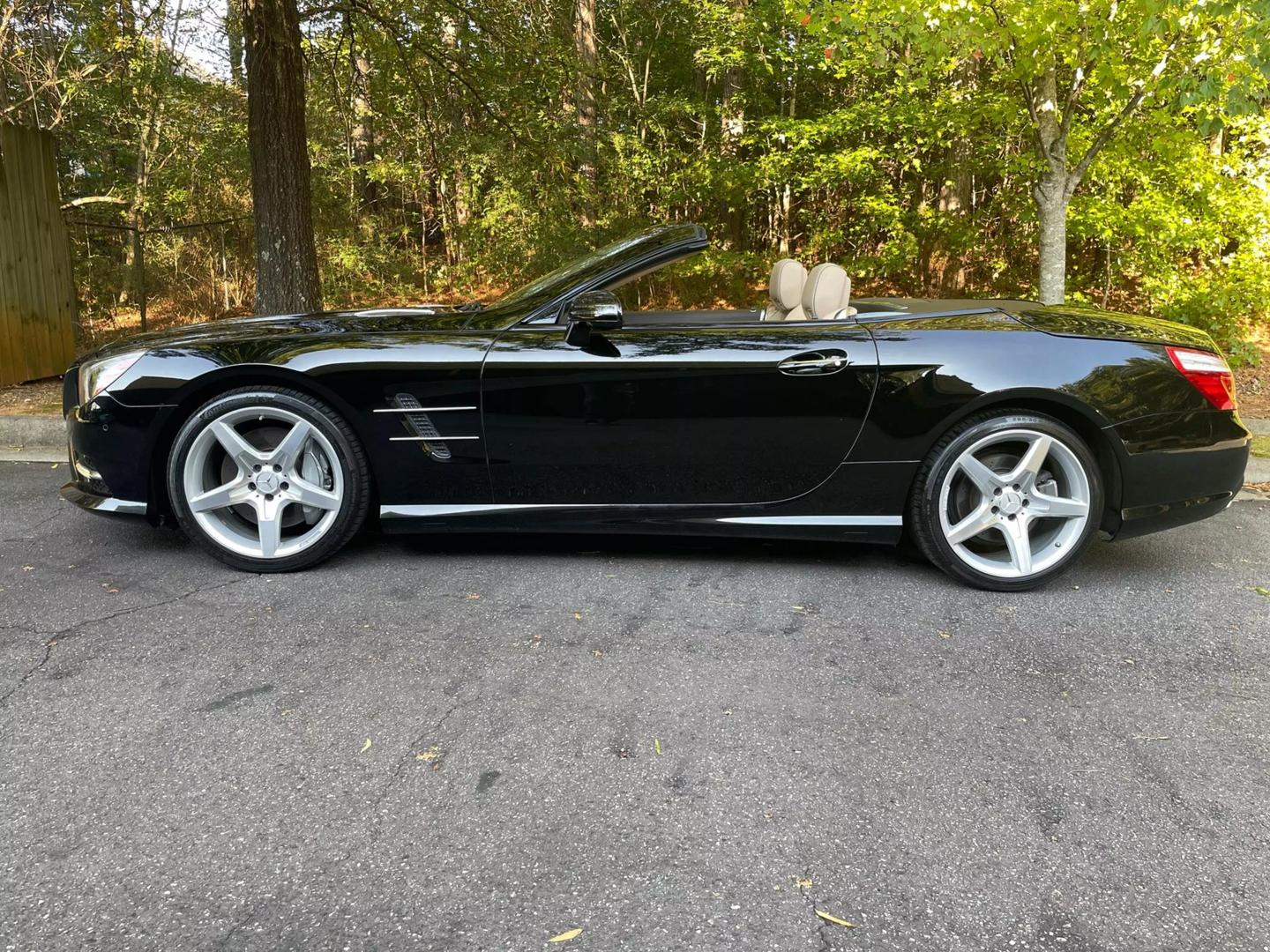 2013 Mercedes-Benz SL-Class SL550 photo 6