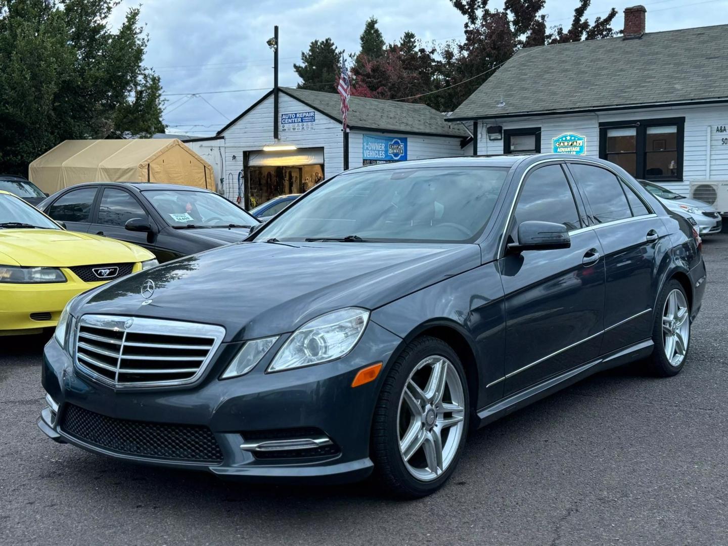 2013 Mercedes-Benz E-Class null photo 3