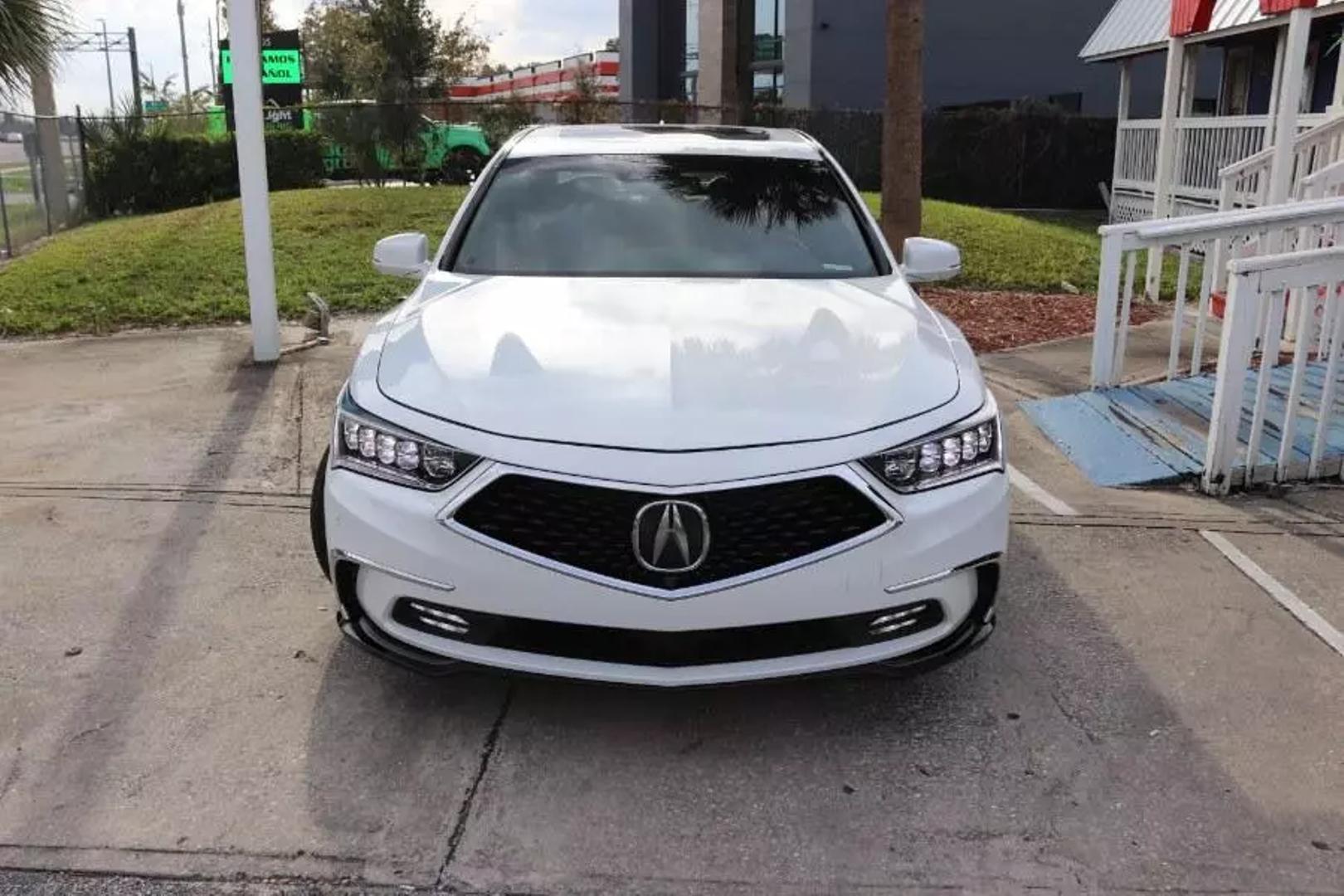 2018 Acura RLX Base photo 3