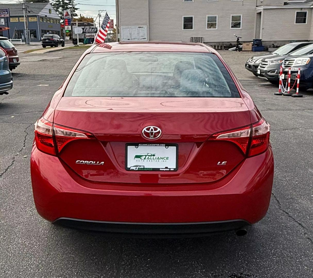 2017 Toyota Corolla LE photo 8