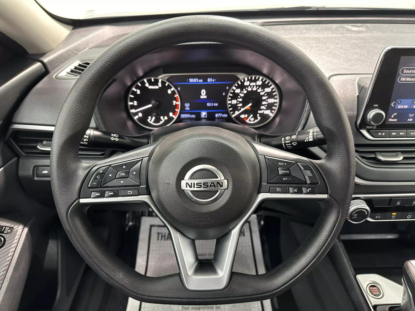 2022 Nissan Altima SV photo 13