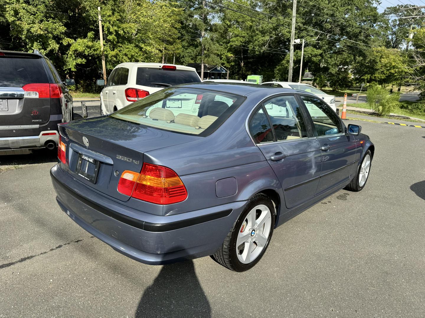 2005 BMW 3 Series 330 photo 5