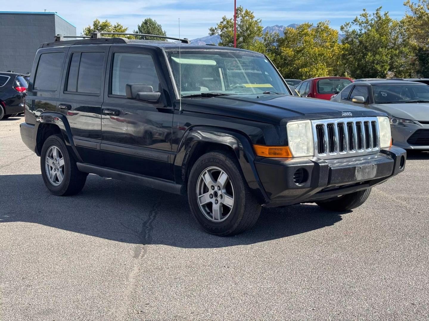 2007 Jeep Commander Sport photo 3