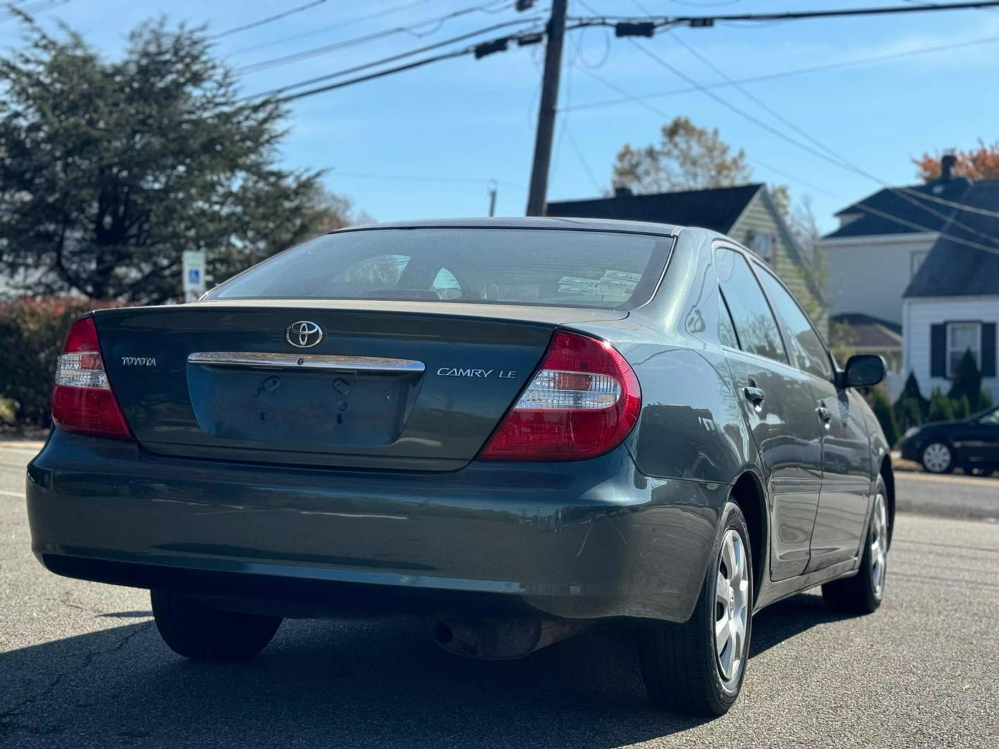 2003 Toyota Camry LE photo 4