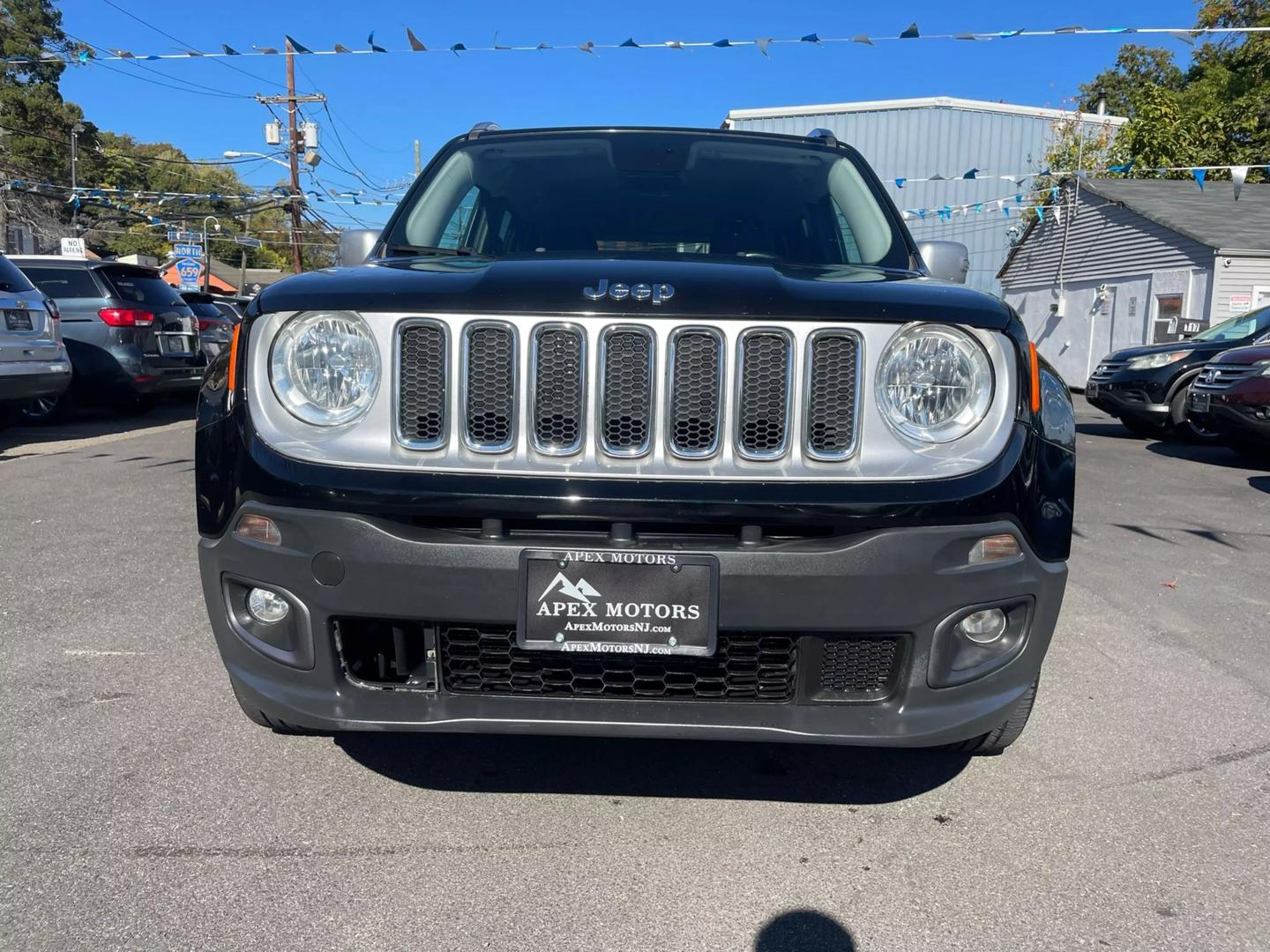 2015 Jeep Renegade Limited photo 2