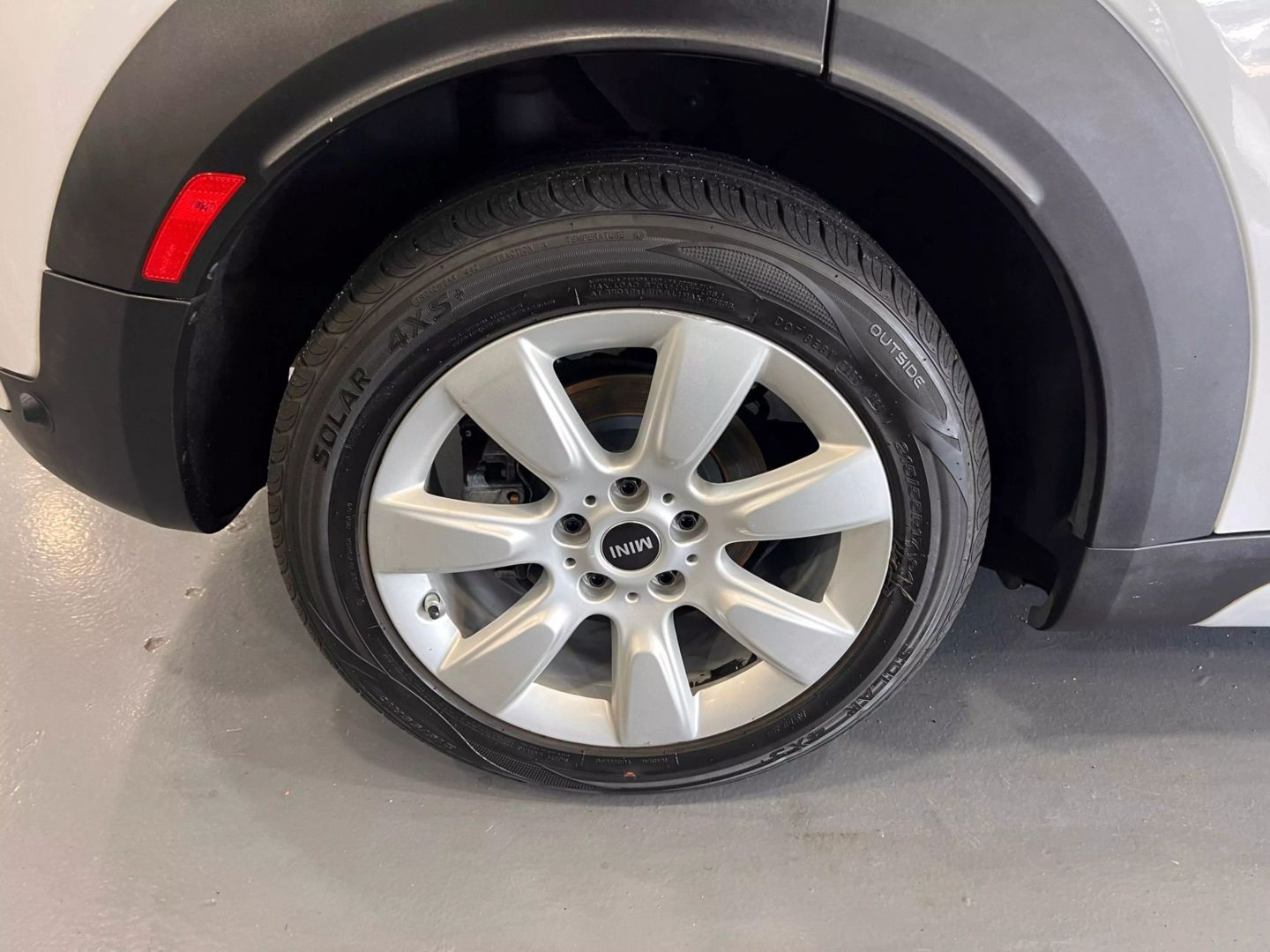 2019 Mini Countryman Cooper Hatchback 4d - Image 10
