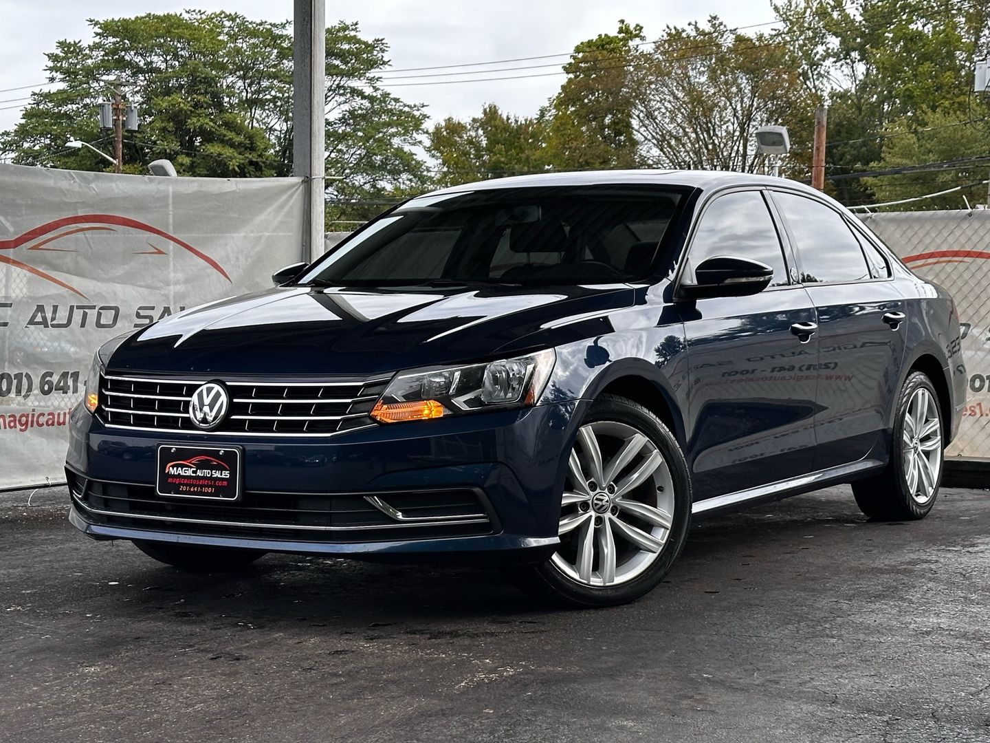 2019 Volkswagen Passat - Image 1
