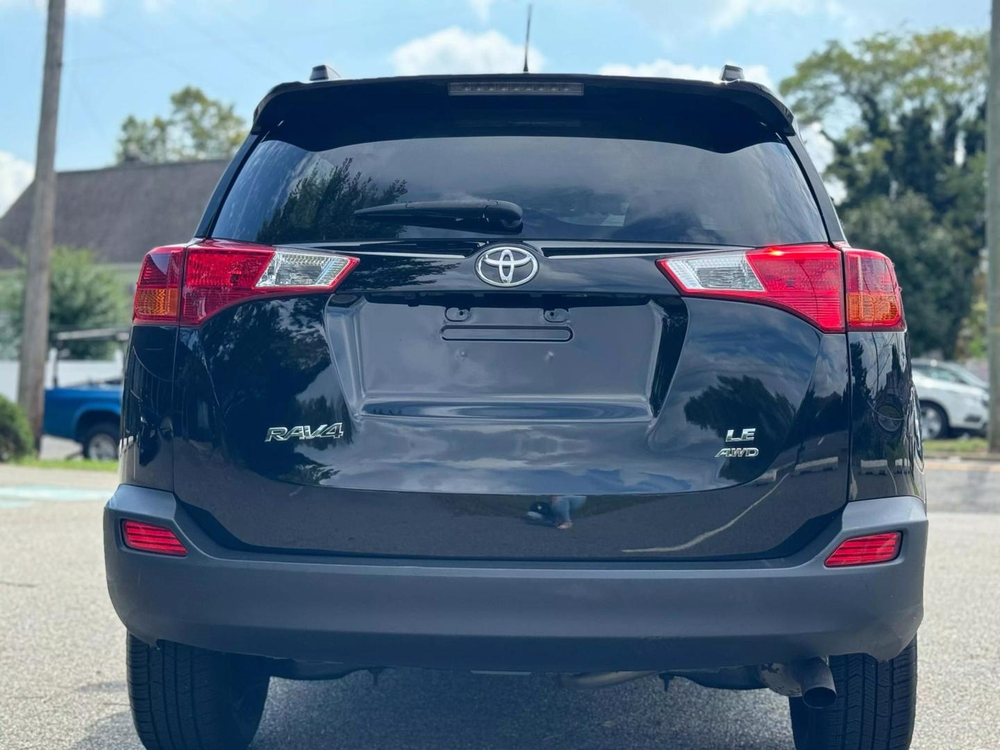 2013 Toyota RAV4 LE photo 5