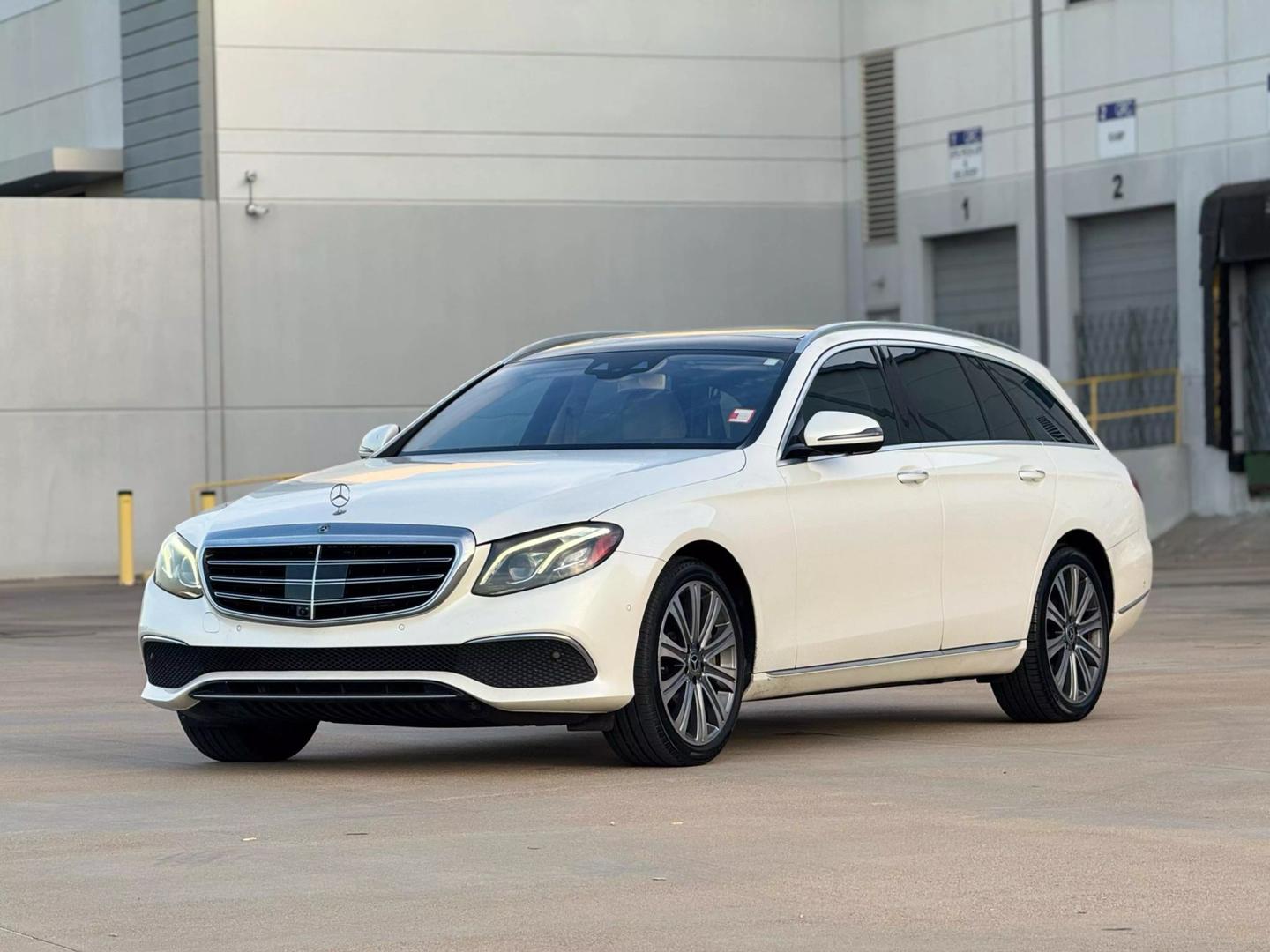 2019 Mercedes-Benz E-Class E450 photo 3