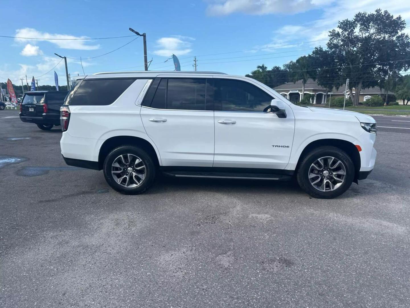 2023 Chevrolet Tahoe LT photo 2