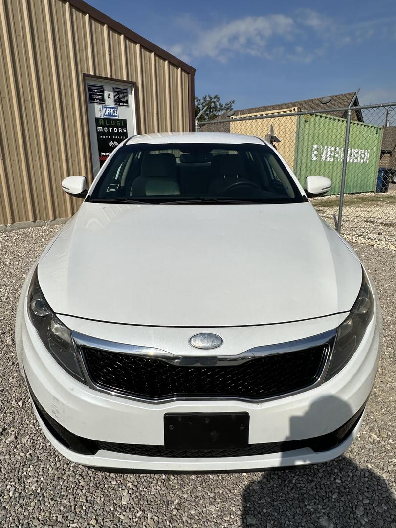 2013 Kia Optima LX photo 2