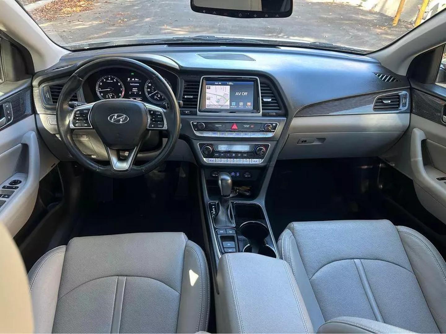 2018 Hyundai Sonata Limited photo 9