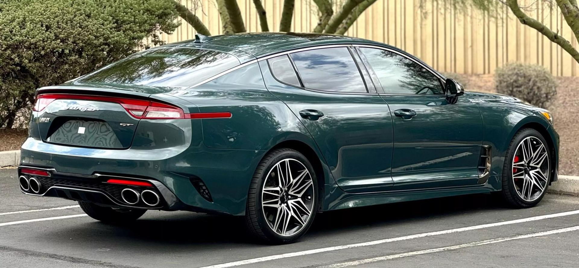 2022 Kia Stinger GT1 photo 8