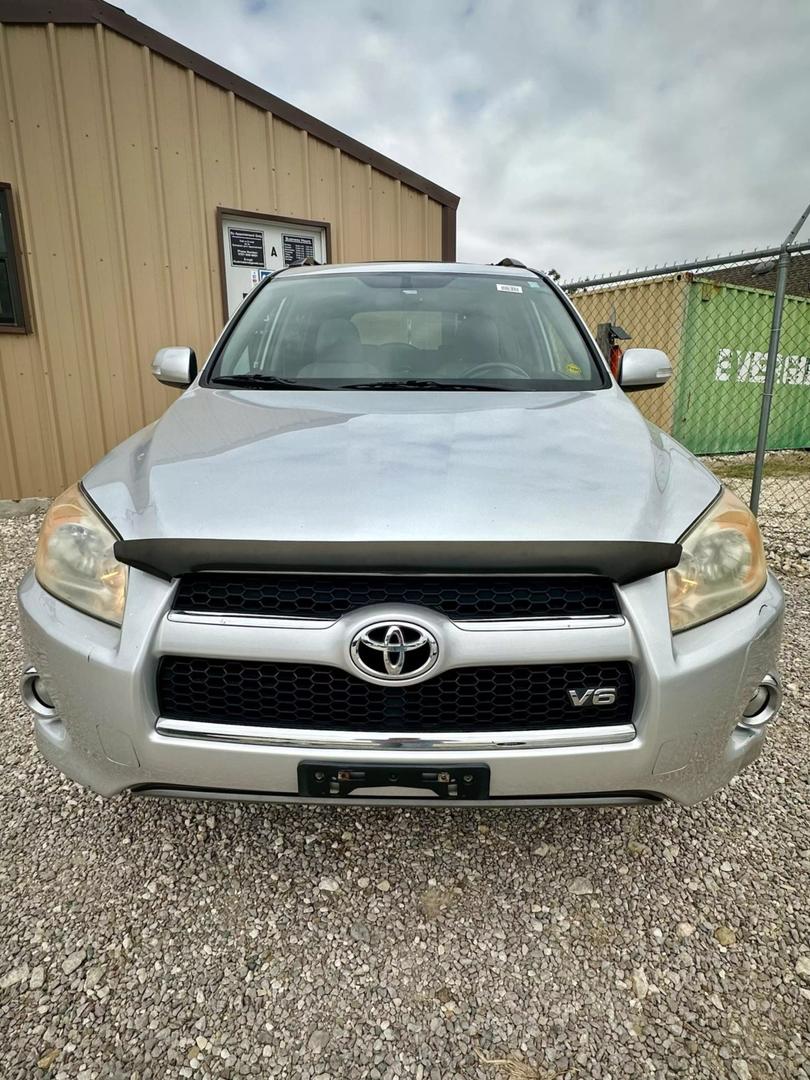 2009 Toyota RAV4 Limited photo 3