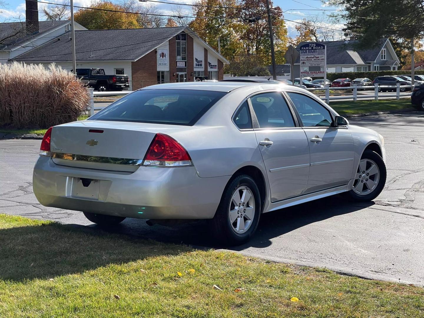 2011 Chevrolet Impala 1FL photo 5