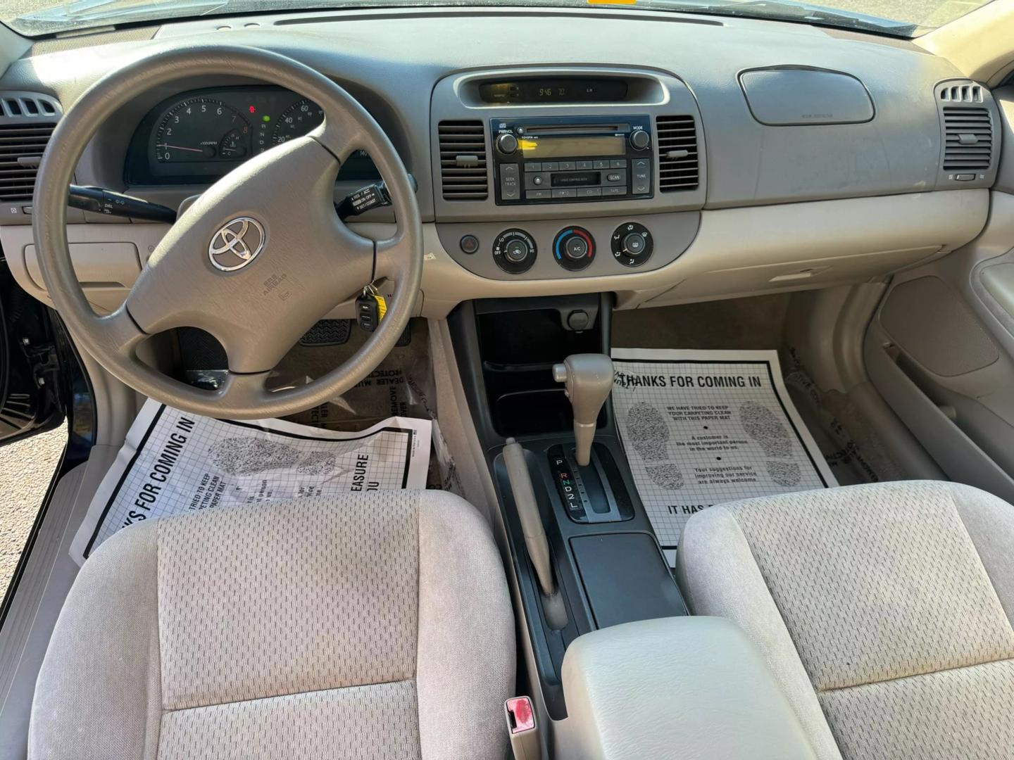 2003 Toyota Camry LE photo 10