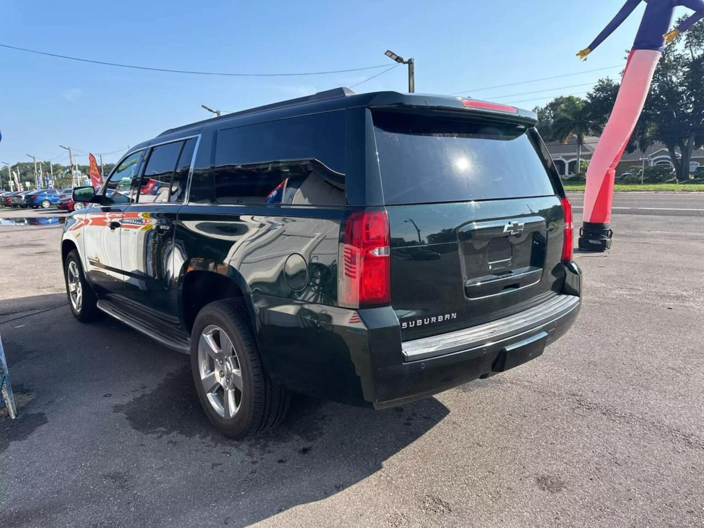 2016 Chevrolet Suburban LT photo 6