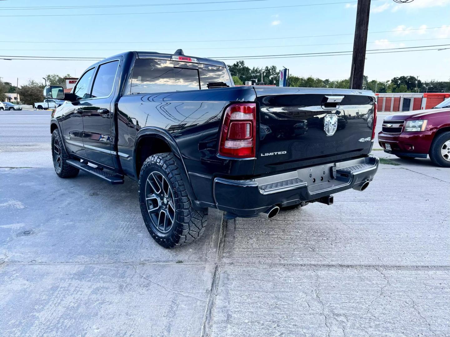 2019 RAM Ram 1500 Pickup Limited photo 5