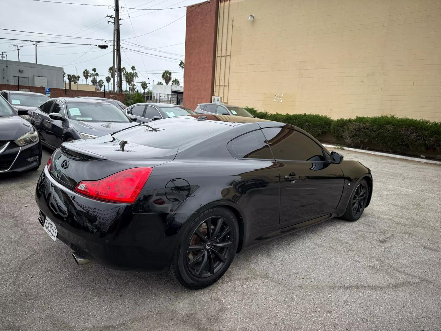 2014 INFINITI Q60 Coupe null photo 9