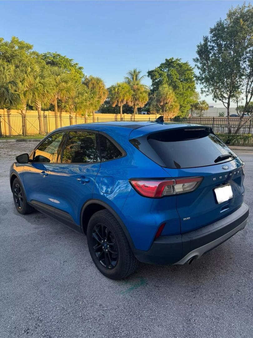 2020 Ford Escape SE photo 5