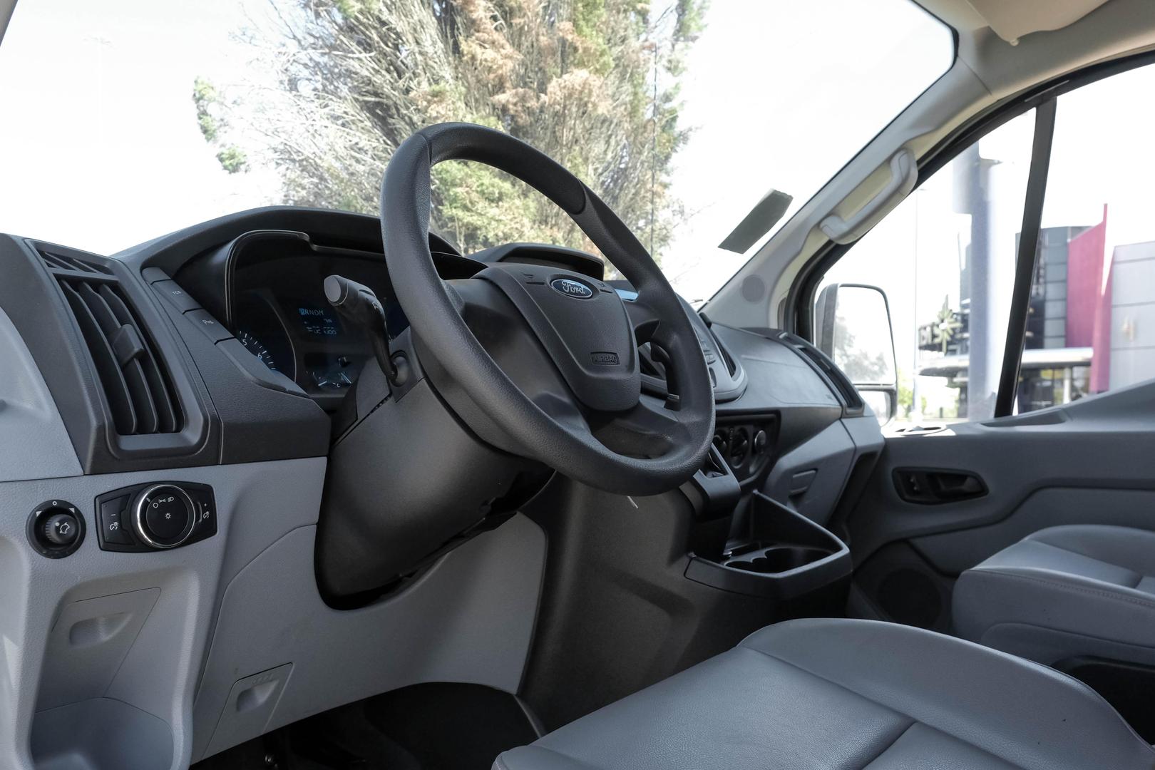 2015 Ford Transit Base photo 2