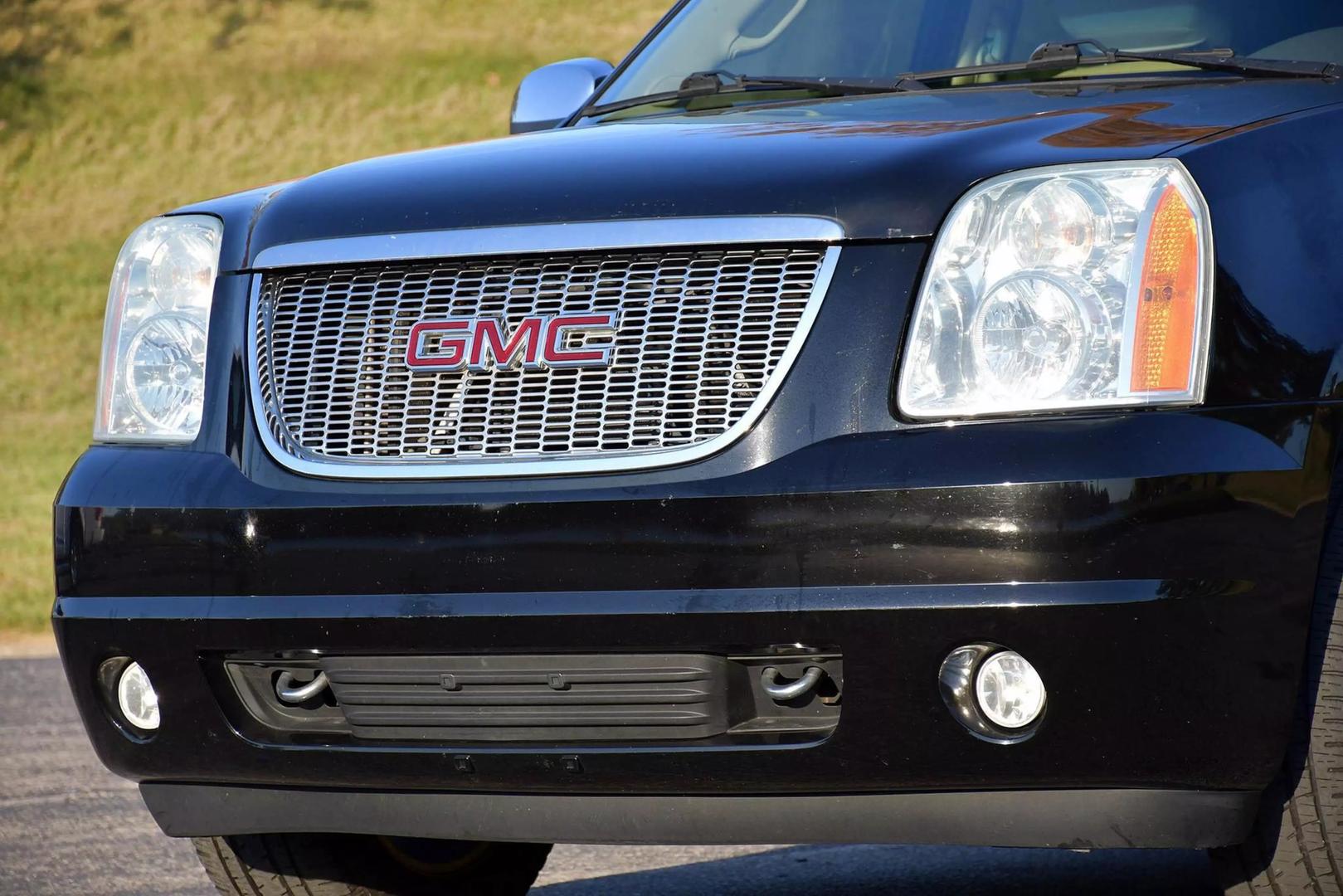 2014 GMC Yukon XL SLT photo 7