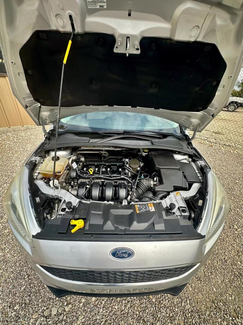 2015 Ford Focus SE photo 21