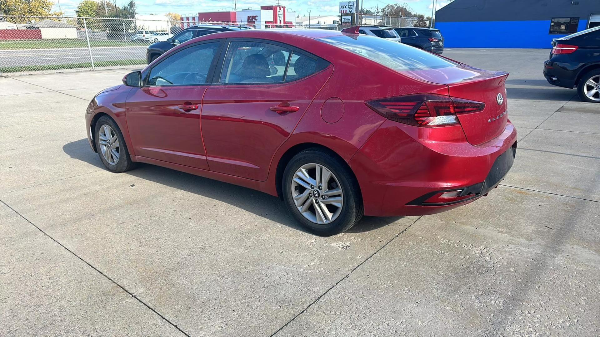 2019 Hyundai Elantra Value Edition photo 18