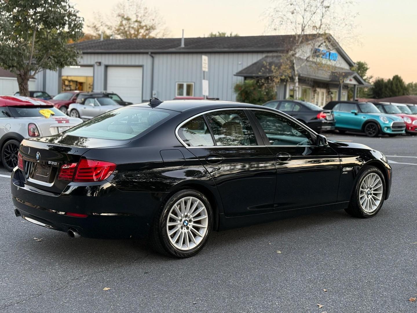 2012 BMW 5 Series 535i photo 9