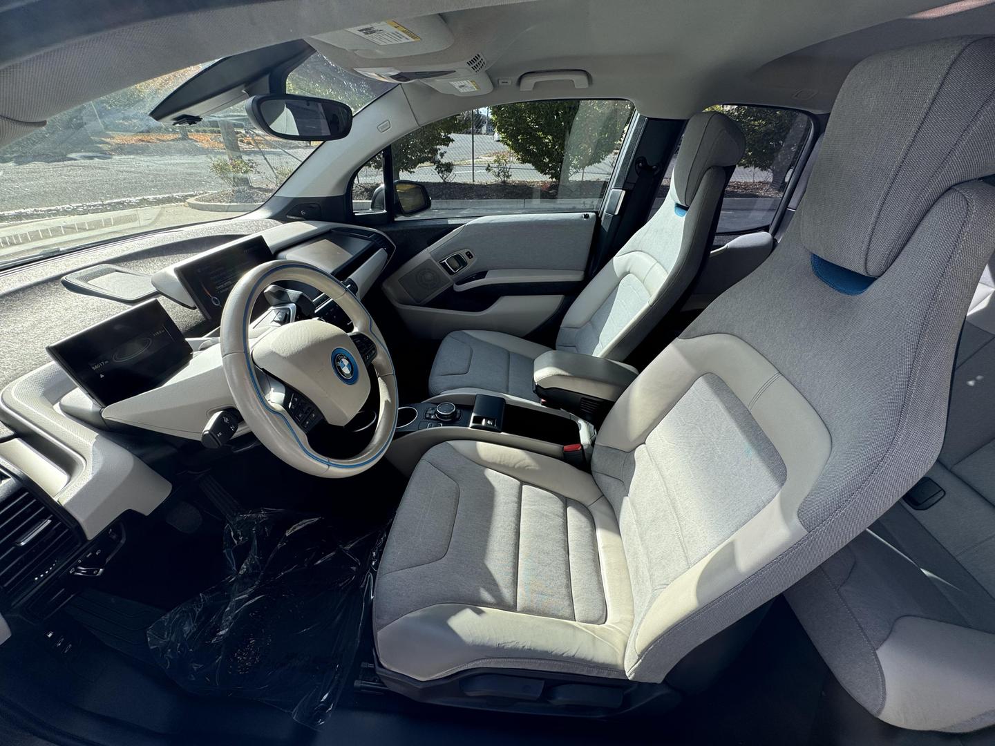 2015 BMW i3 null photo 12