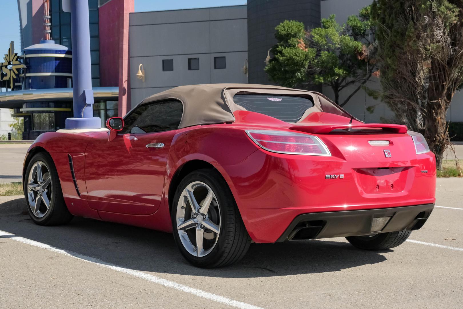 2008 Saturn Sky Red Line photo 12