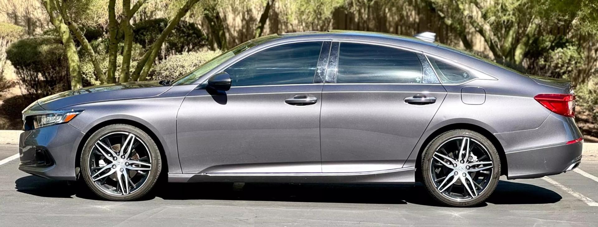 2021 Honda Accord Touring photo 5