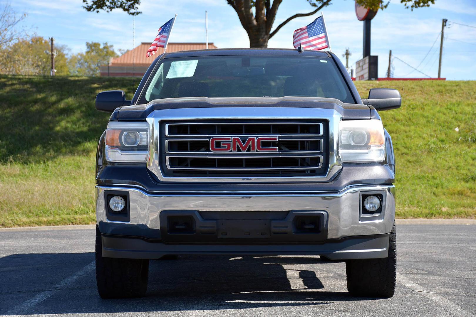 2014 GMC Sierra 1500 SLE photo 3