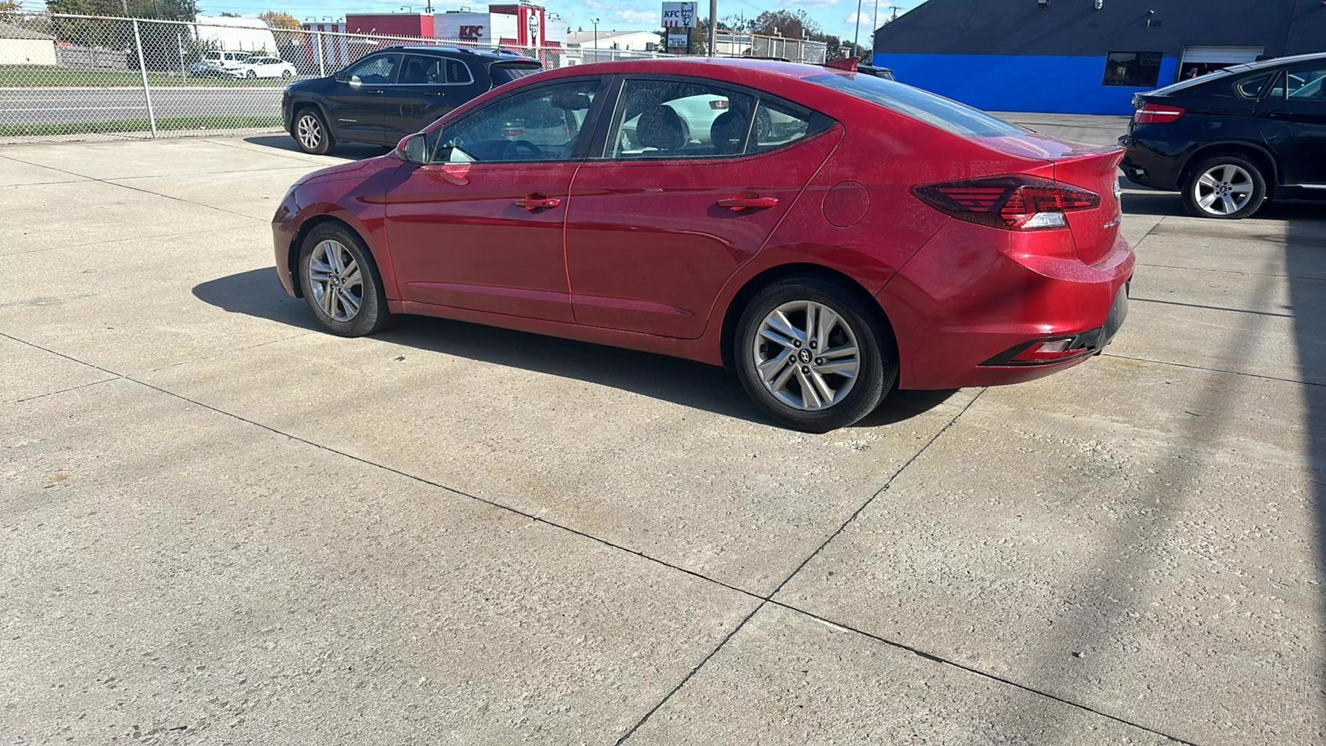 2019 Hyundai Elantra Value Edition photo 19