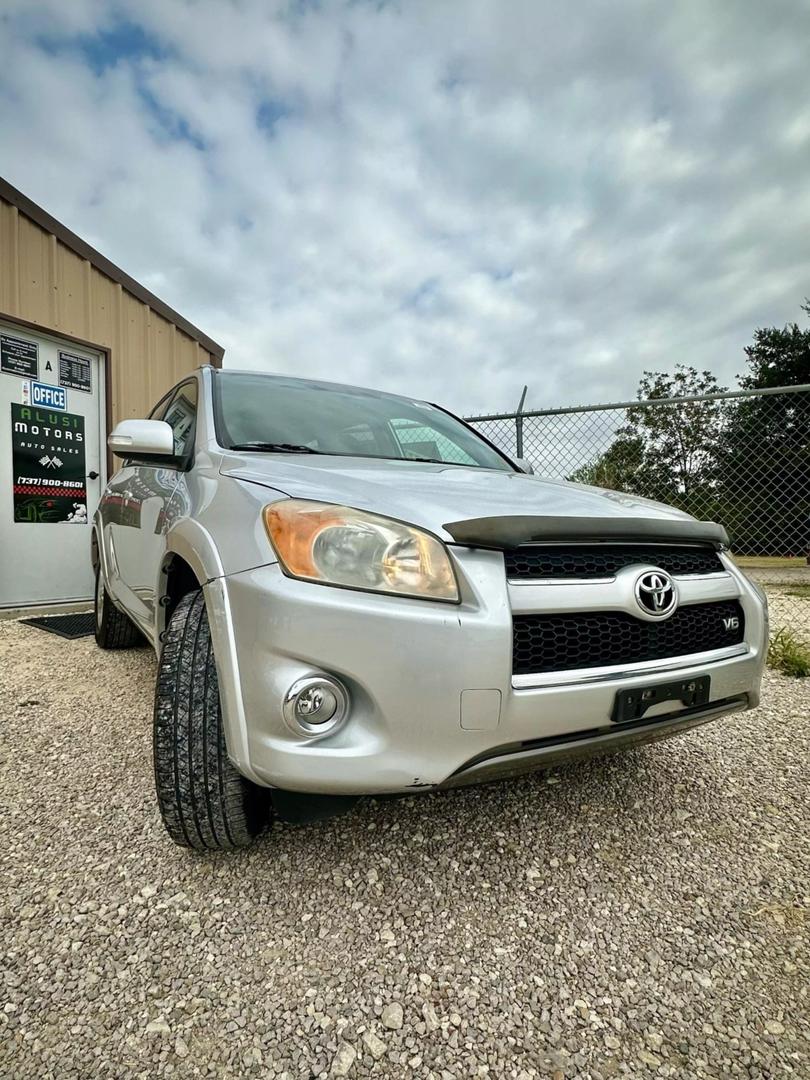 2009 Toyota RAV4 Limited photo 4