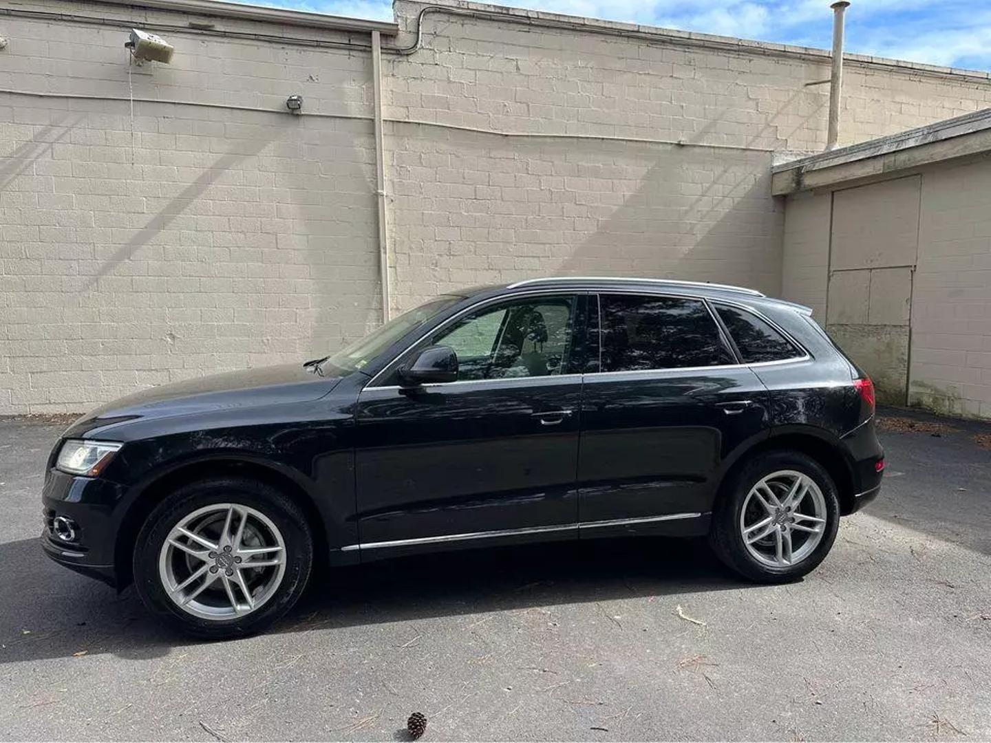 Audi Q5's photo