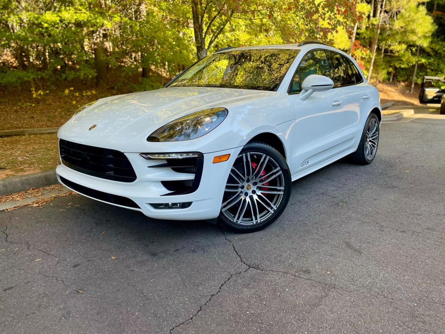 2017 Porsche Macan GTS photo 2