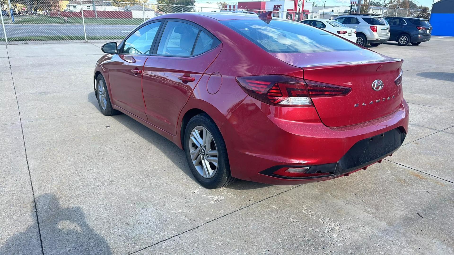 2019 Hyundai Elantra Value Edition photo 16