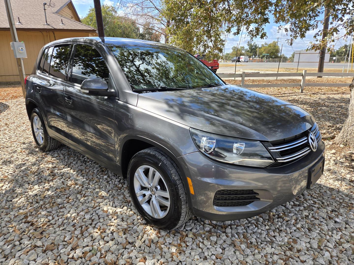 2013 Volkswagen Tiguan S photo 7