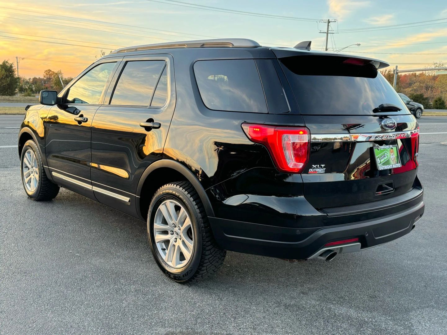 Image 2 of 2018 FORD EXPLORER