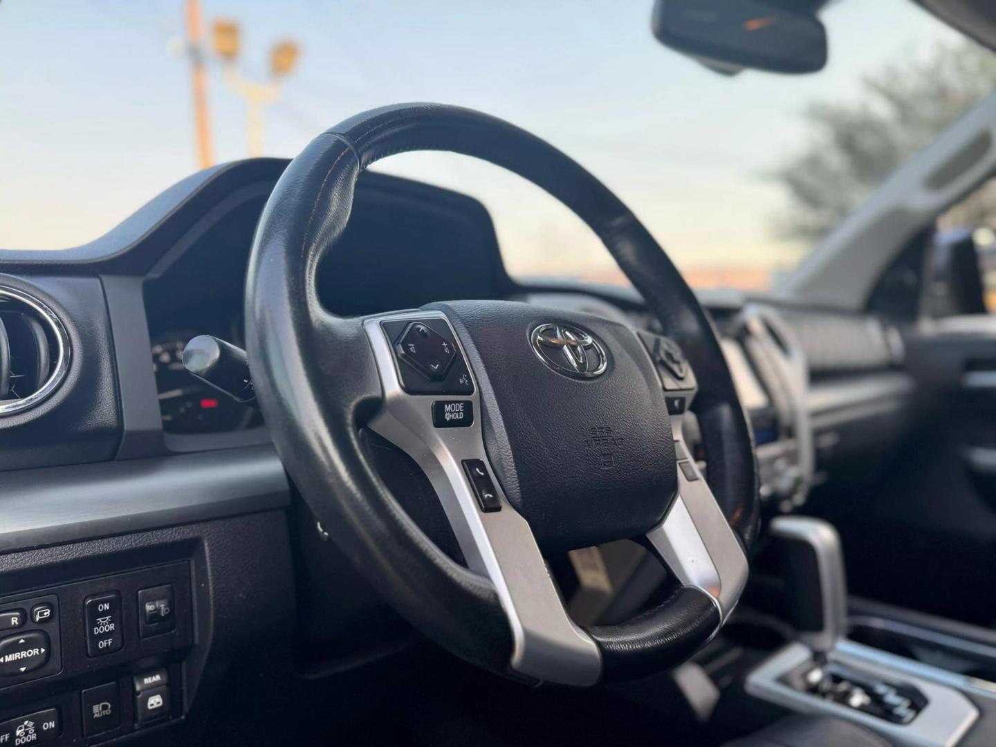 2019 Toyota Tundra Platinum photo 4