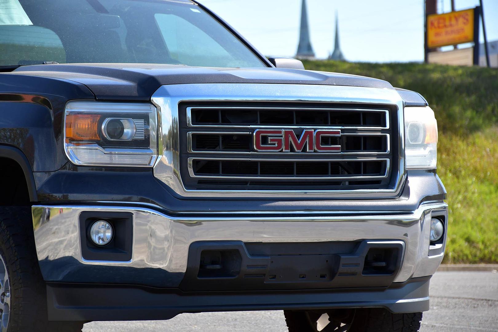 2014 GMC Sierra 1500 SLE photo 2