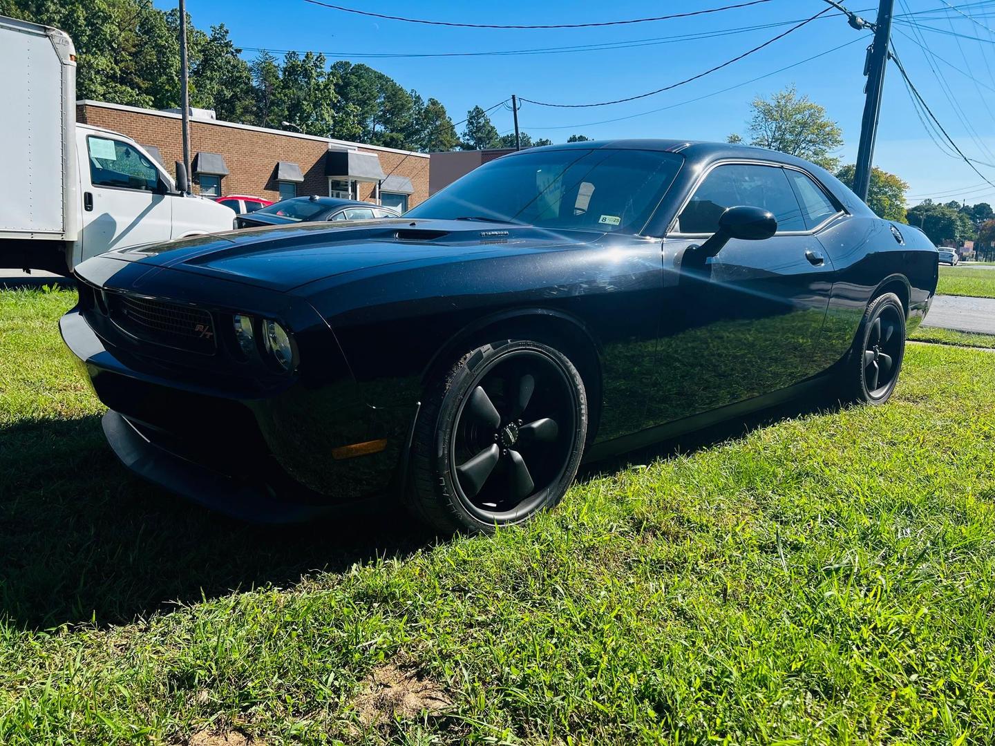 2014 Dodge Challenger R/T photo 3