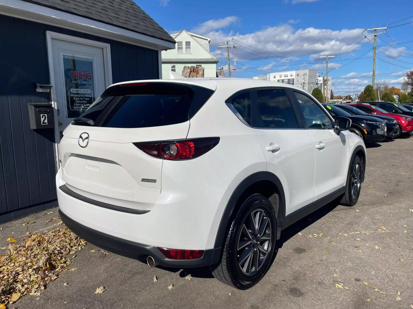 2018 Mazda CX-5 Touring photo 3