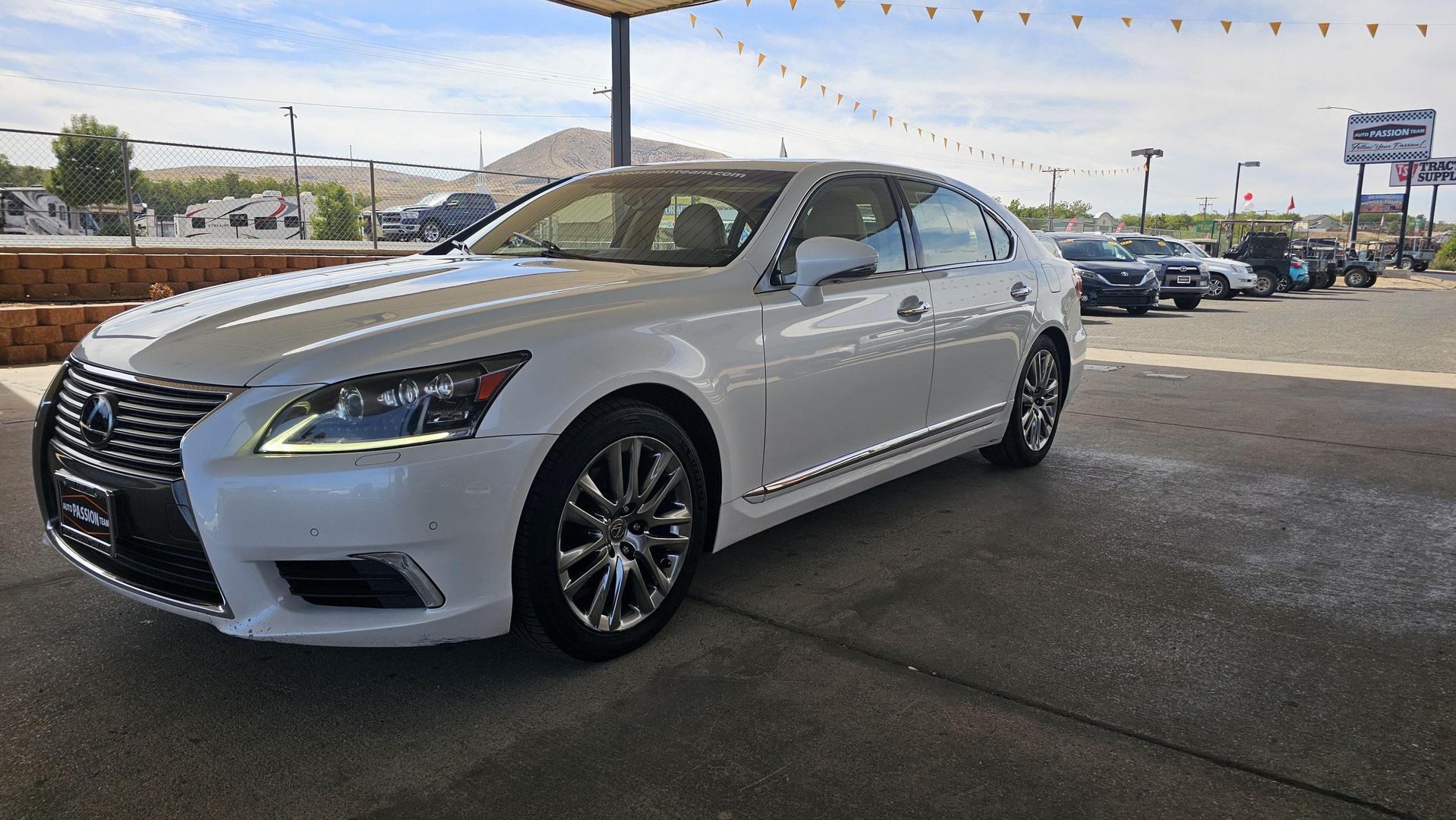 2013 Lexus LS L photo 9